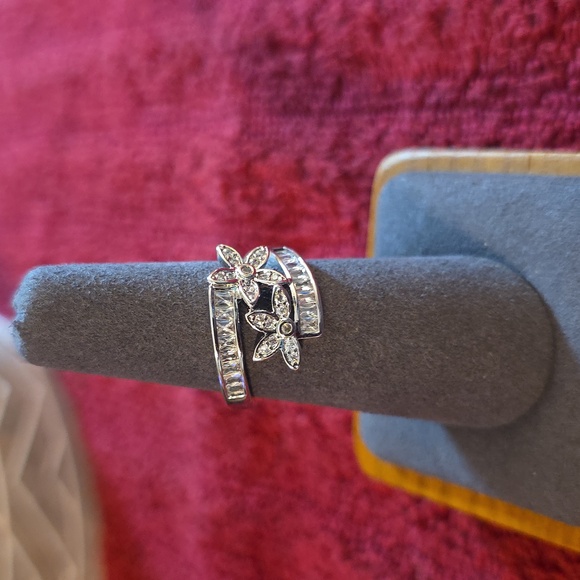 Personality Grace Silver Women's Ring - Picture 3 of 3